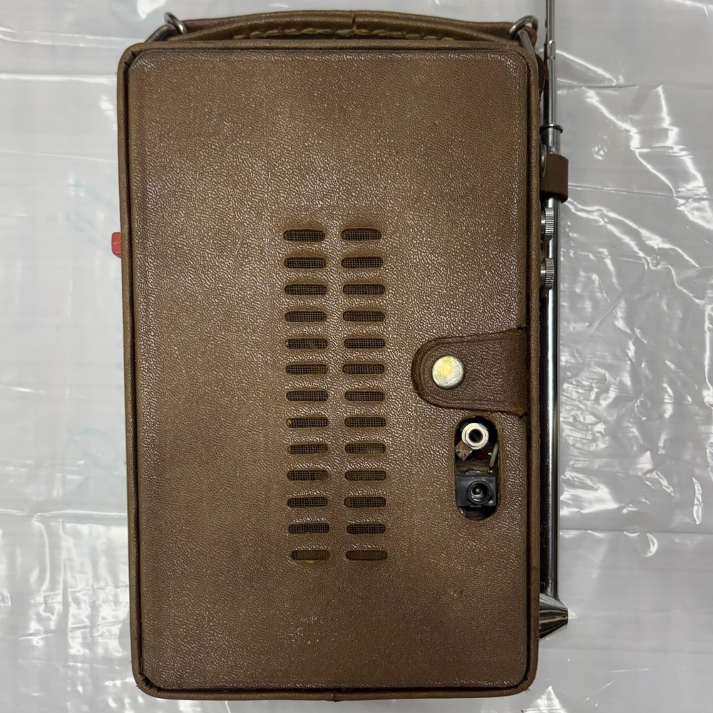 Vtg GE General Electric Portable Radio AM/FM Transistor P-975F Tested-Works - Picture 7 of 14